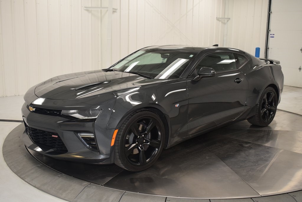 PreOwned 2018 Chevrolet Camaro SS 2D Coupe in Paris