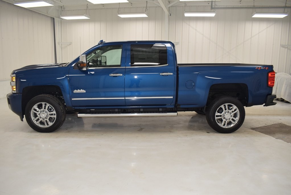 New 2019 Chevrolet Silverado 2500HD High Country 4D Crew Cab in Paris ...