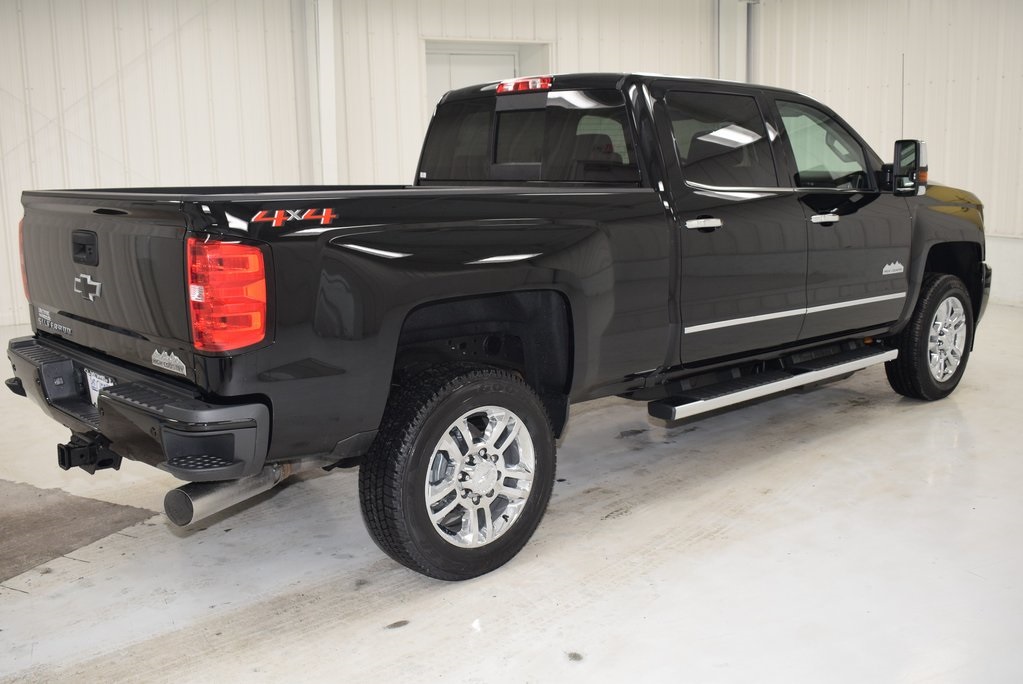 New 2019 Chevrolet Silverado 2500HD High Country 4D Crew Cab in Paris ...