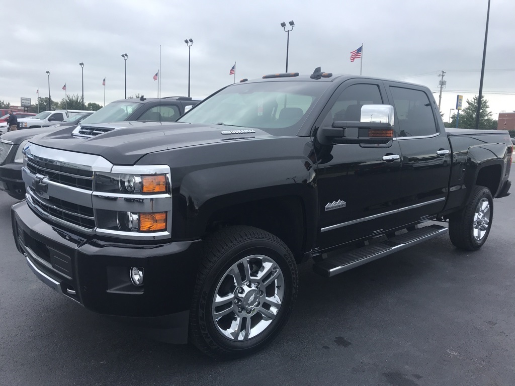 Pre-Owned 2018 Chevrolet Silverado 2500HD High Country 4D Crew Cab in ...