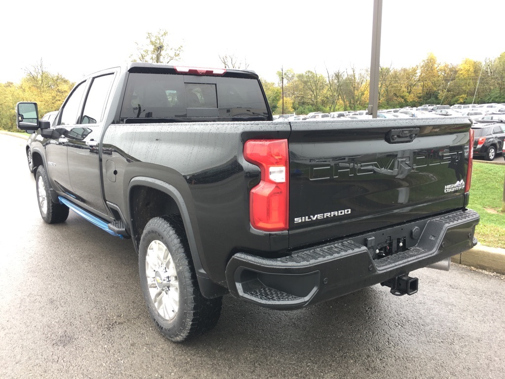 New 2021 Chevrolet Silverado 2500hd High Country 4d Crew Cab In Paris 