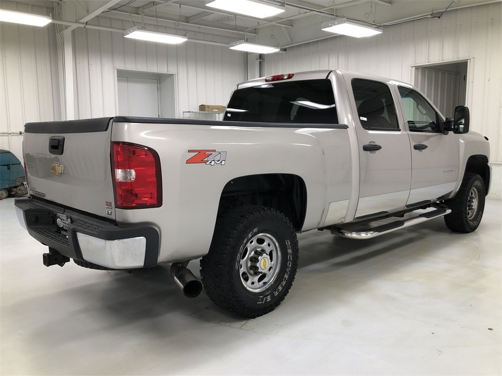 Pre-Owned 2008 Chevrolet Silverado 2500HD LT 4D Crew Cab in Paris