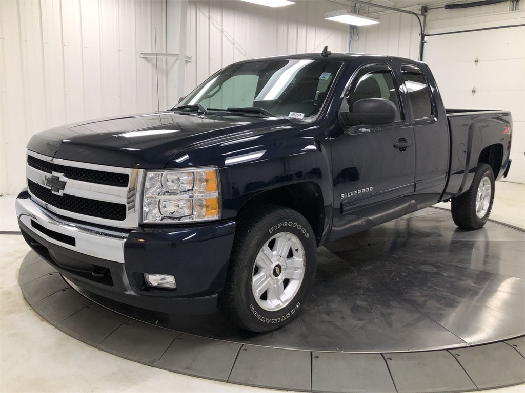 Pre-Owned 2011 Chevrolet Silverado 1500 LT 4D Crew Cab In Paris ...