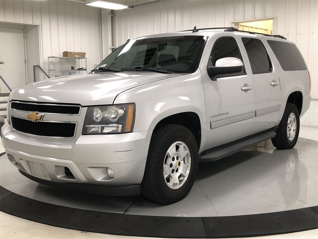 Pre-Owned 2010 Chevrolet Suburban 1500 LT 4D Sport Utility in Paris ...