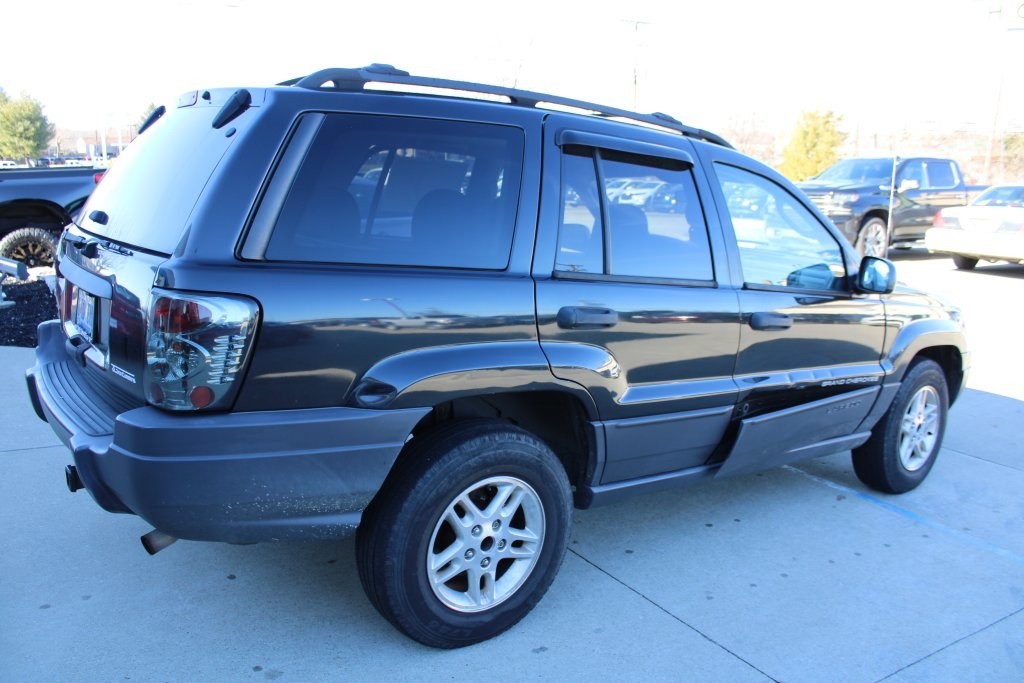 Pre-Owned 2004 Jeep Grand Cherokee Laredo 4D Sport Utility ...