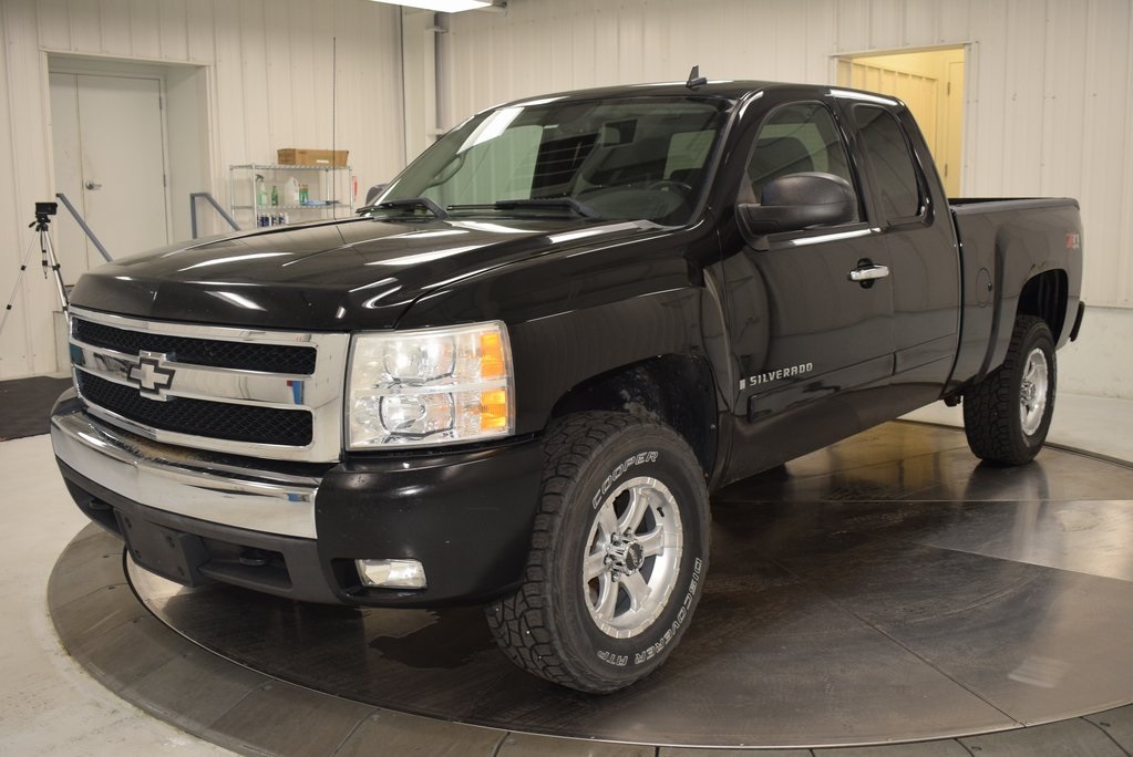 Pre-owned 2007 Chevrolet Silverado 1500 Lt 4d Crew Cab In Paris #45462a 