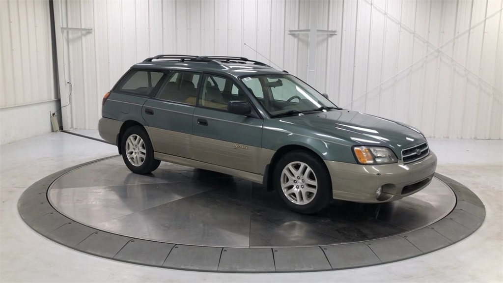 Subaru outback 2001 седан