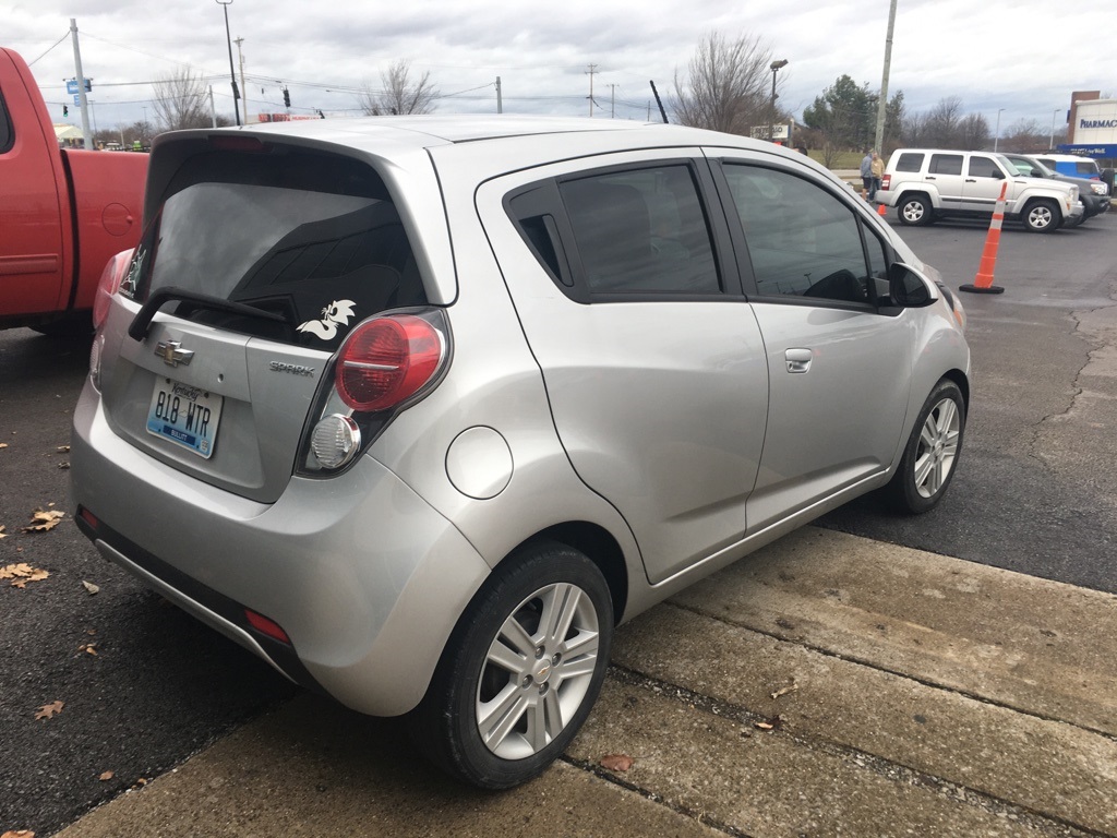 Pre-Owned 2015 Chevrolet Spark 1LT 4D Hatchback in Paris #45669C | Dan ...