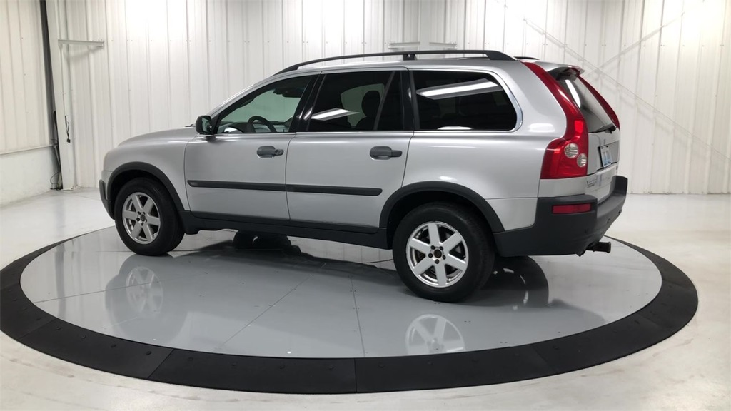 PreOwned 2004 Volvo XC90 2.5T 4D Sport Utility in Paris